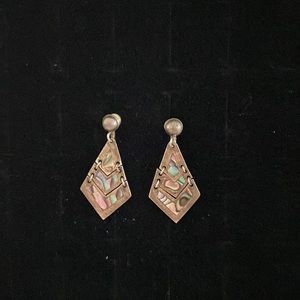 Vintage Mexico screw on dangling earrings. E3